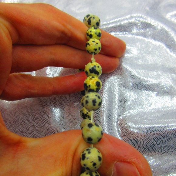 Dalmatian Jasper 8mm Round 7" Stretchy Gemstone Bracelet - Picture 3 of 3